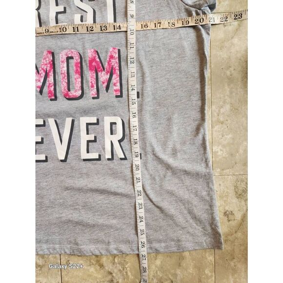 E34 Best Mom Ever t-shirt - Picture 2 of 5